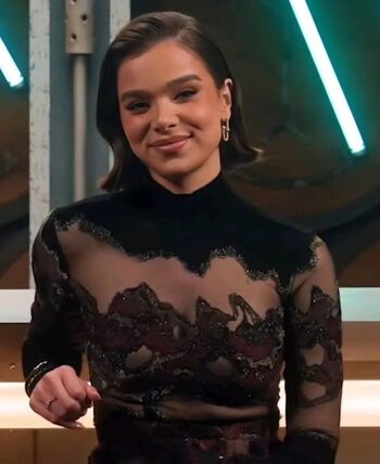 Private Leaked Hailee steinfeld exclusive onlyfans photos 2026