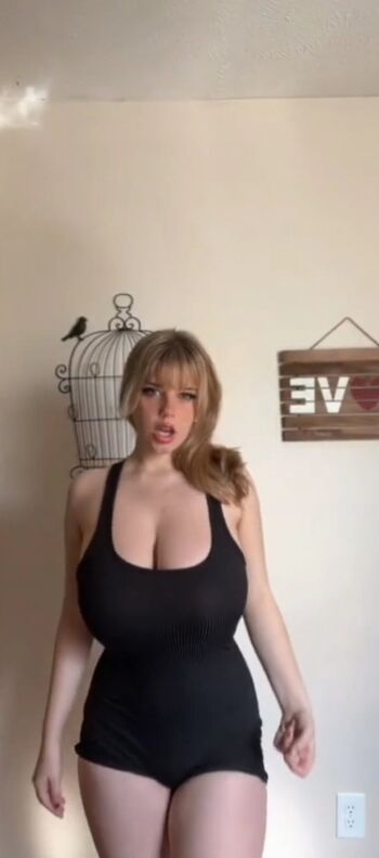 Private Leaked Camila morrone/ exclusive onlyfans photos 2026