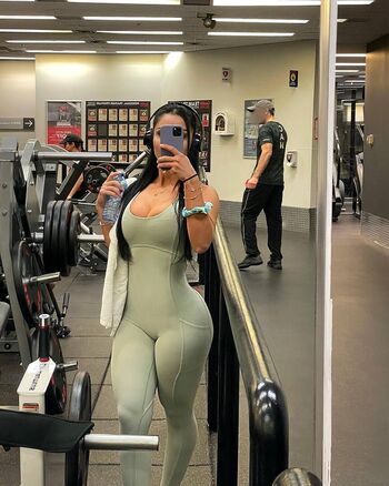 Private Leaked Helinkenzi exclusive onlyfans photos 2026