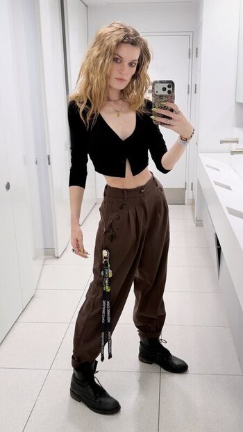 Private Leaked Hollie bennett exclusive onlyfans photos 2026