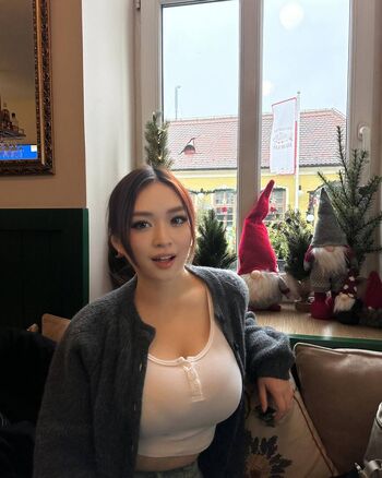 holly_shu_