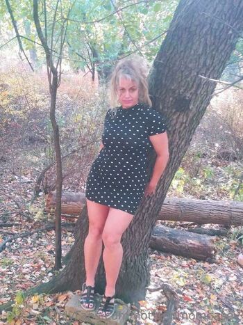 HotStepMomCasey
