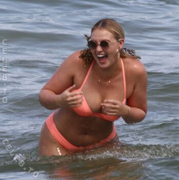 Private Leaked Iskra lawrence exclusive onlyfans photos 2026