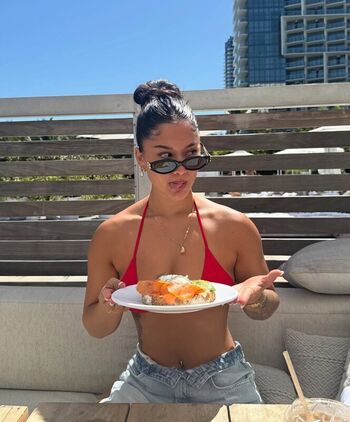 Private Leaked Izzyflannery page exclusive onlyfans photos 2026