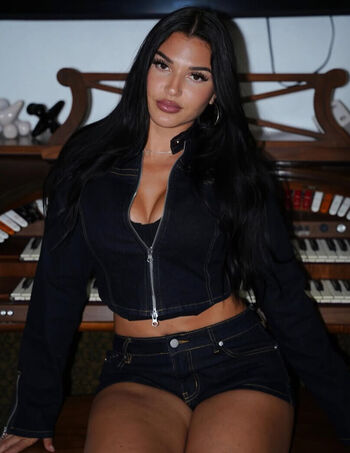 Jazmyn Nyx