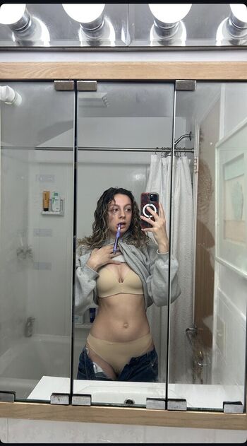 Private Leaked Julia dicesare exclusive onlyfans photos 2026