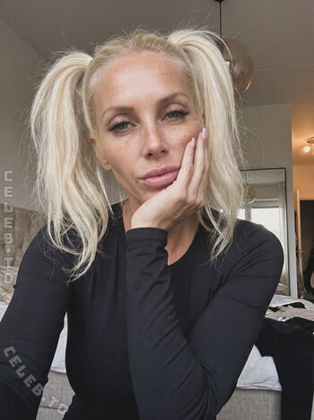 Private Leaked Julie moon exclusive onlyfans photos 2026