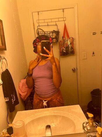 Private Leaked Kellywelly exclusive onlyfans photos 2026