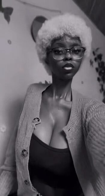Private Leaked Kikiolaola exclusive onlyfans photos 2026