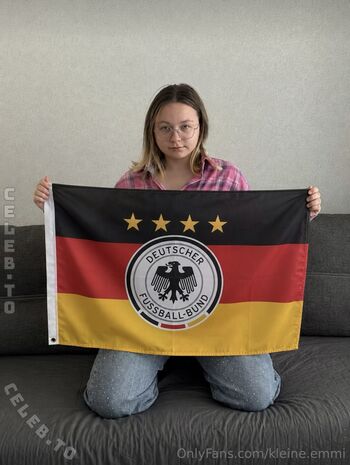 Private Leaked Kleine emmi exclusive onlyfans photos 2026
