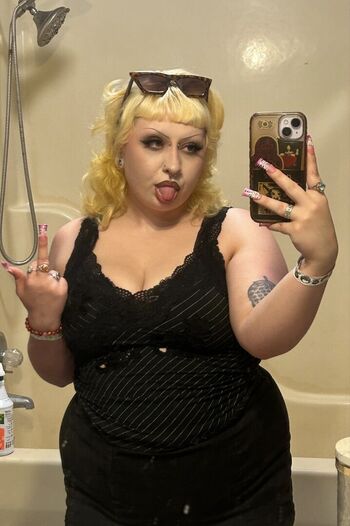 Private Leaked Ladyohbitchuary exclusive onlyfans photos 2026