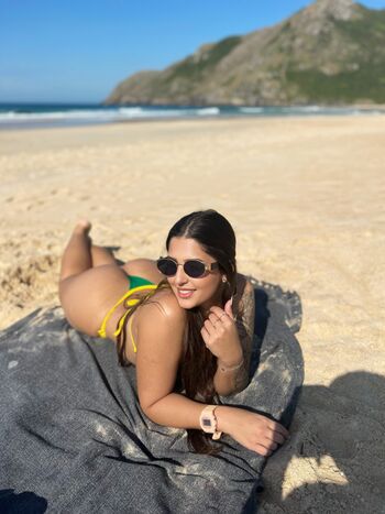 Lara Castro