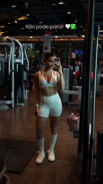 Larissa Manoela