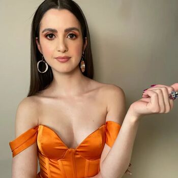 Private Leaked Laura marano exclusive onlyfans photos 2026