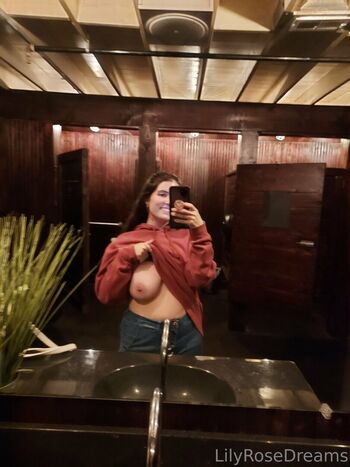 Private Leaked Lilyrose exclusive onlyfans photos 2026