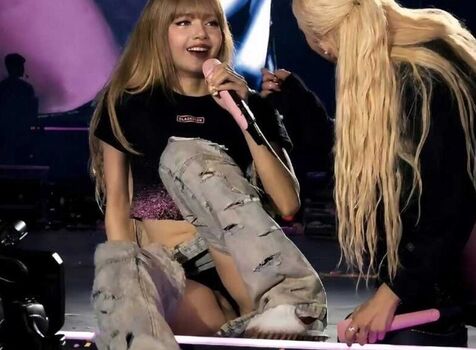 Lisa Blackpink