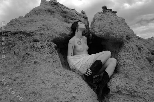 Private Leaked Madeline the muse exclusive onlyfans photos 2026
