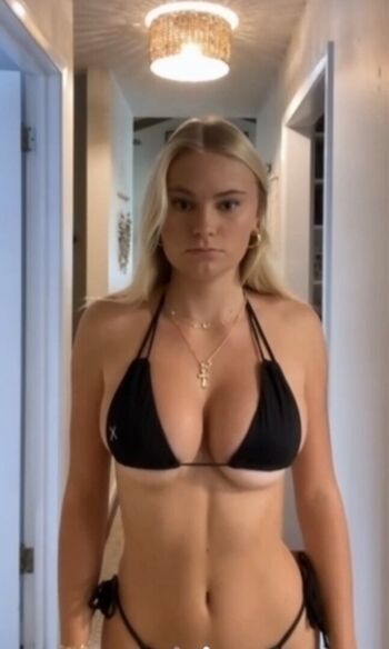 Private Leaked Makenaheustis exclusive onlyfans photos 2026