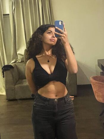 Private Leaked Malavika exclusive onlyfans photos 2026