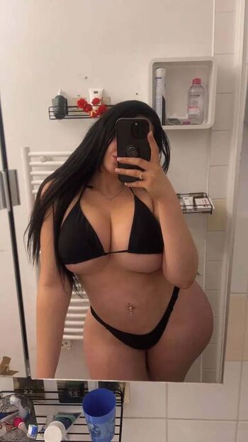 Private Leaked Mimi algerienne exclusive onlyfans photos 2026
