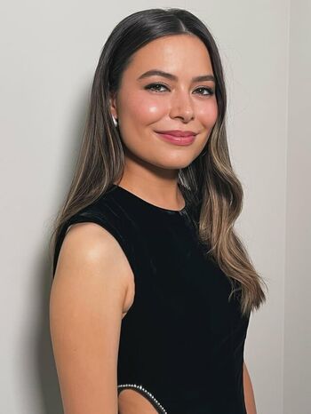 Private Leaked Miranda cosgrove exclusive onlyfans photos 2026