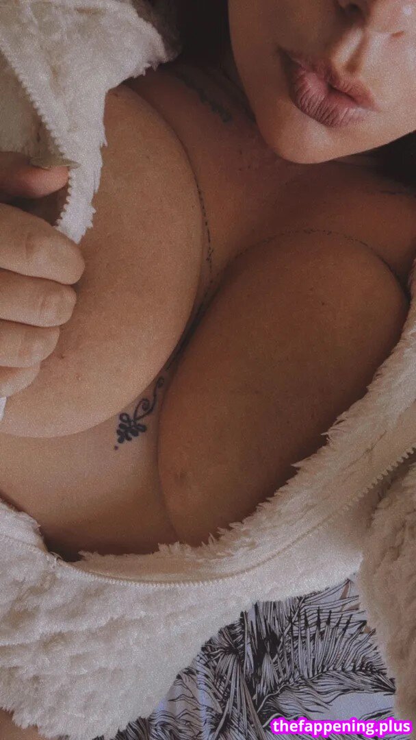 Mmedocile / https: / mme-docile Φωτογραφία Γυμνών OnlyFans #12
