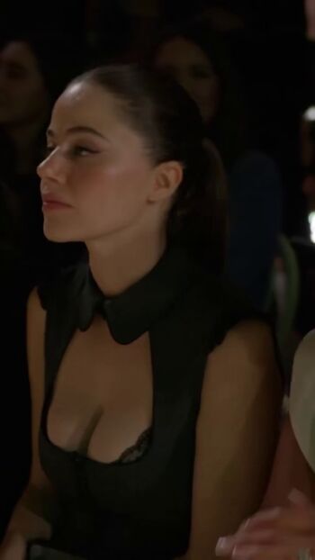 Molly Gordon