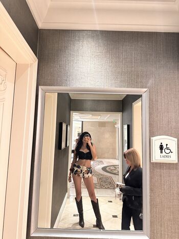 Private Leaked Mooneh exclusive onlyfans photos 2026