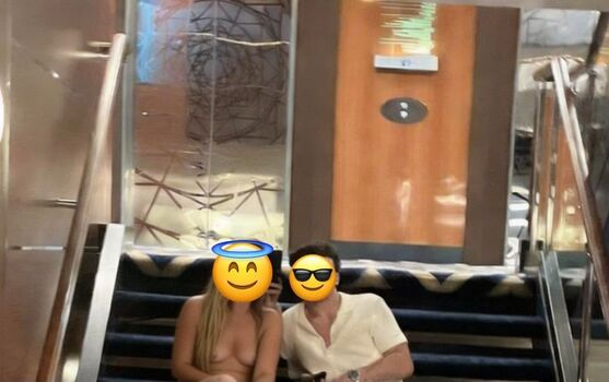 Private Leaked Officewife exclusive onlyfans photos 2026