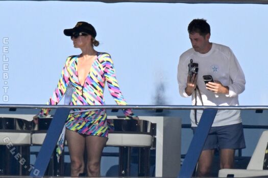 Private Leaked Paris hilton exclusive onlyfans photos 2026