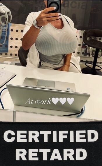 QueenMuscleBoobs