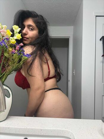 Private Leaked Rashmi van exclusive onlyfans photos 2026