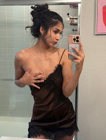 Reina Rae