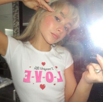 Sabrina Carpenter
