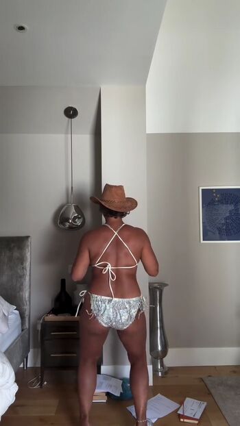 Private Leaked Saira khan exclusive onlyfans photos 2026