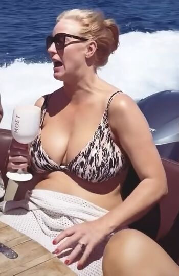 Private Leaked Sarah jane mee exclusive onlyfans photos 2026