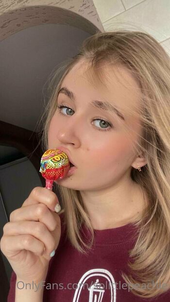 Private Leaked Solittlepeachie exclusive onlyfans photos 2026