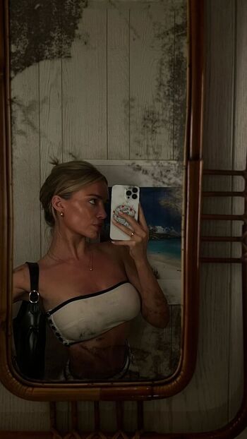 Private Leaked Veronica kelegian exclusive onlyfans photos 2026