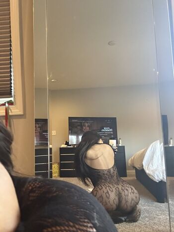 Private Leaked Waiyi chan exclusive onlyfans photos 2026