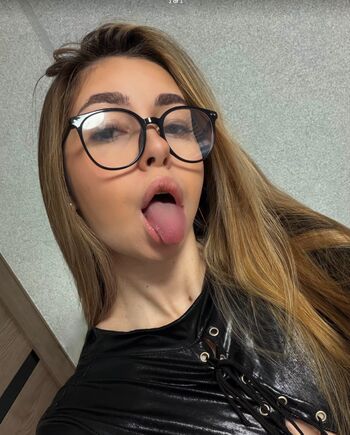 Private Leaked Thathoneydip / exclusive onlyfans photos 2026