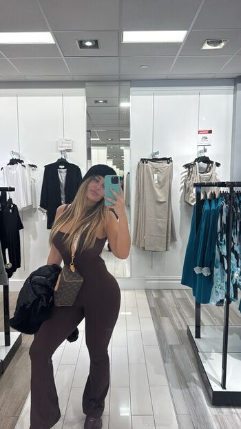 Private Leaked Yasmila mendeguia exclusive onlyfans photos 2026