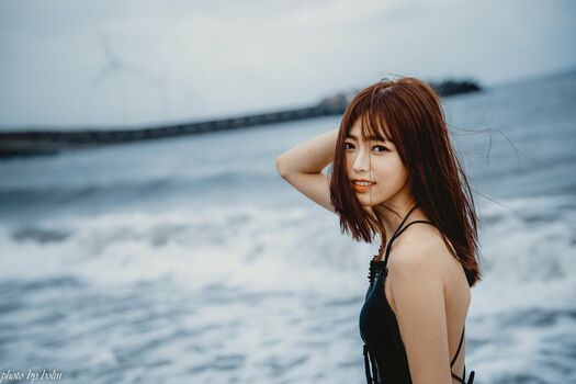 Private Leaked Yiyi exclusive onlyfans photos 2026