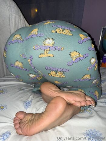 Private Leaked Yiyifeet exclusive onlyfans photos 2026