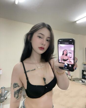 Private Leaked Yona z exclusive onlyfans photos 2026