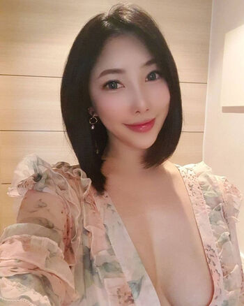 Private Leaked Yooncherry exclusive onlyfans photos 2026