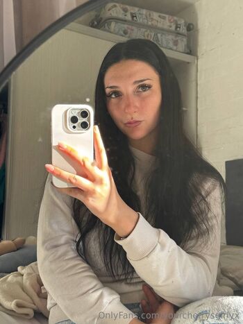yourcherrysgirlyx