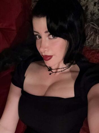 Zanah Marie