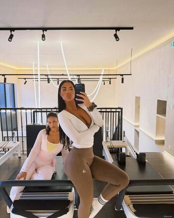 Private Leaked Ziya illust exclusive onlyfans photos 2026