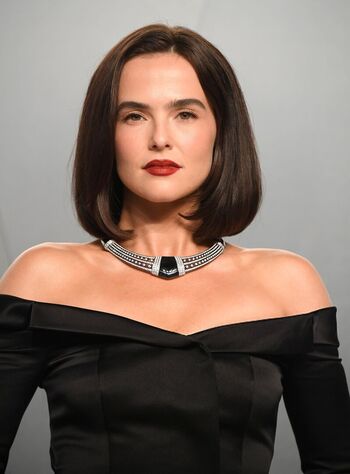Zoey Deutch